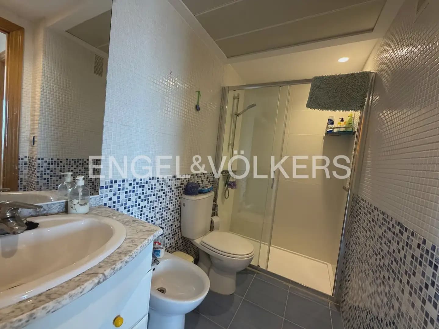 2 bedroom Flat for rent in Gandia with pool garage - € 1,500 (Ref: 9944255)