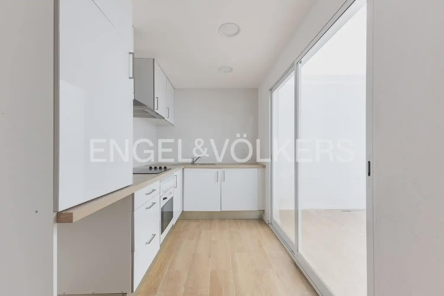 Casa de 2 habitaciones en Tavernes Blanques en alquiler - 1.050 € (Ref: 9944378)