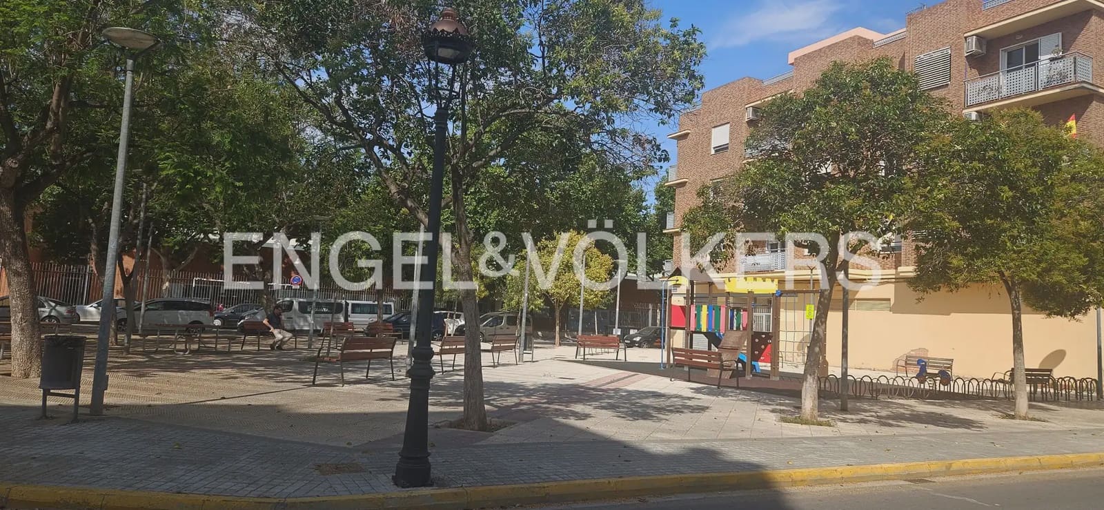 Casa de 2 habitaciones en Tavernes Blanques en alquiler - 1.050 € (Ref: 9944378)