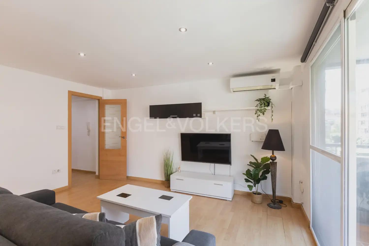 2 Zimmer Wohnung zu vermieten in Valencia Stadt - 1.500 € (Ref: 9944560)