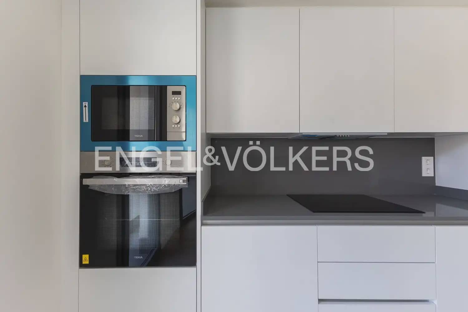 Appartement de 3 chambres à louer à Valence ville avec garage - 1 700 € (Ref: 9944561)