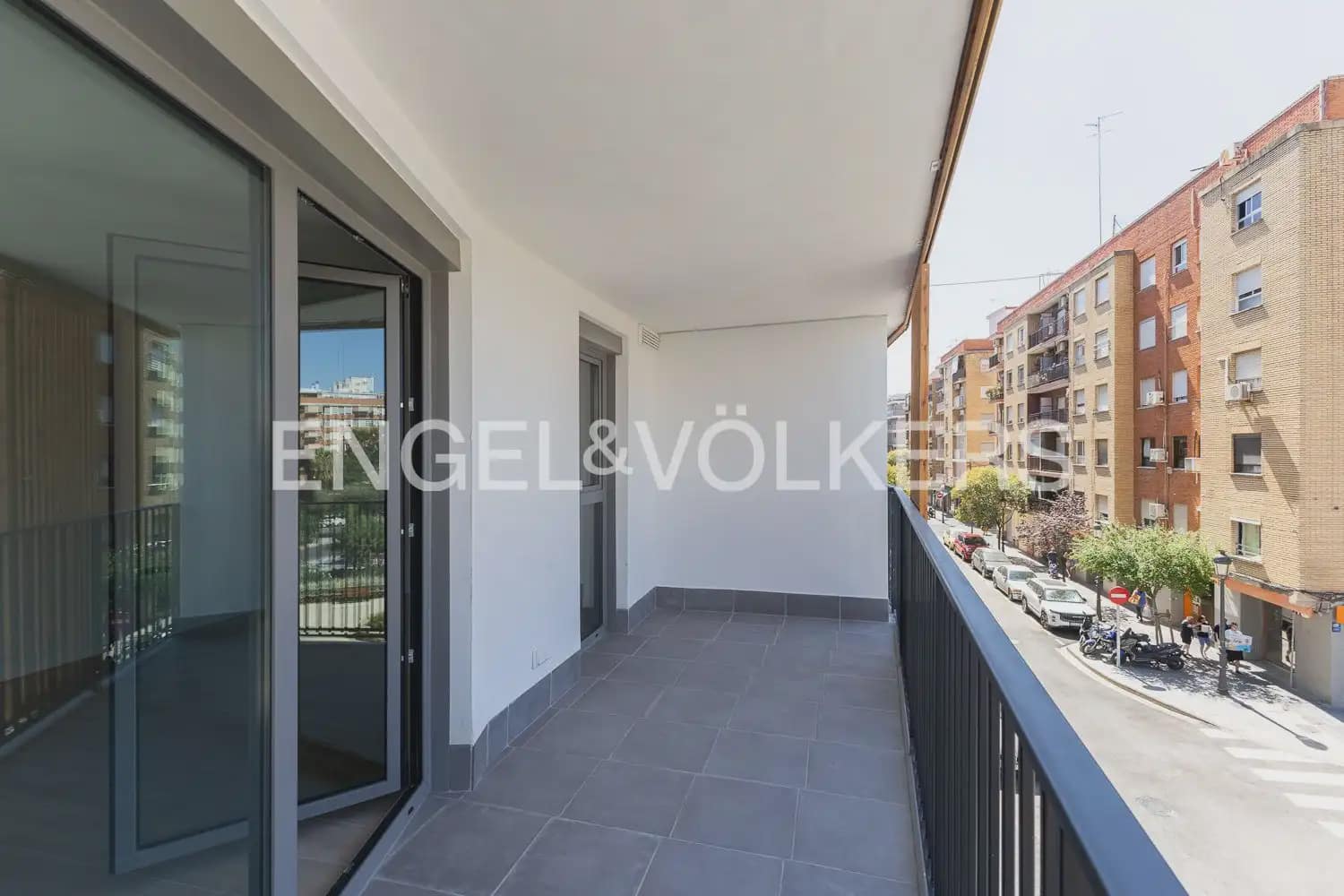 Appartement de 3 chambres à louer à Valence ville avec garage - 1 700 € (Ref: 9944561)