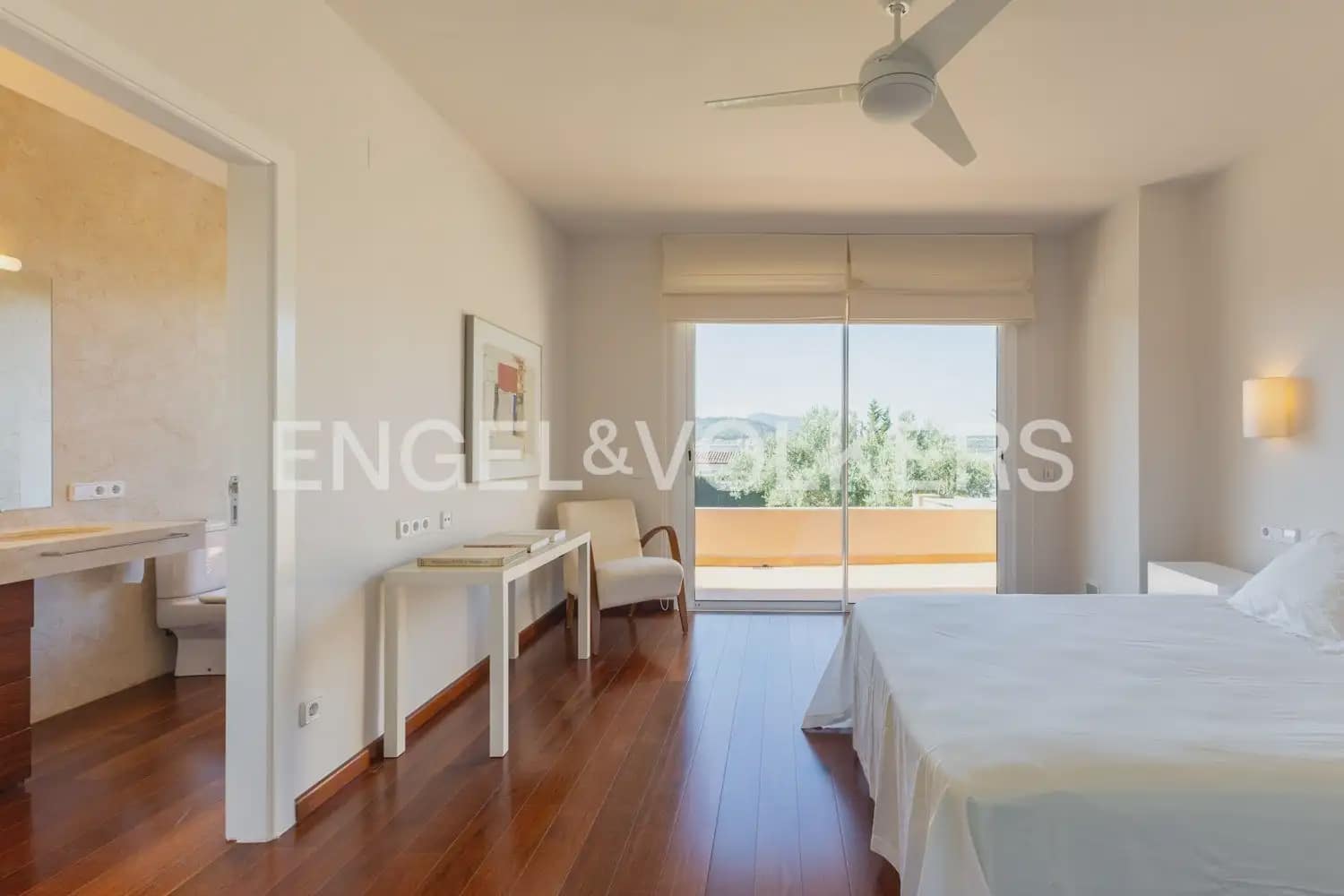 5 soverom Villa til salgs i Javea / Xabia med svømmebasseng garasje - € 2 000 000 (Ref: 9944822)