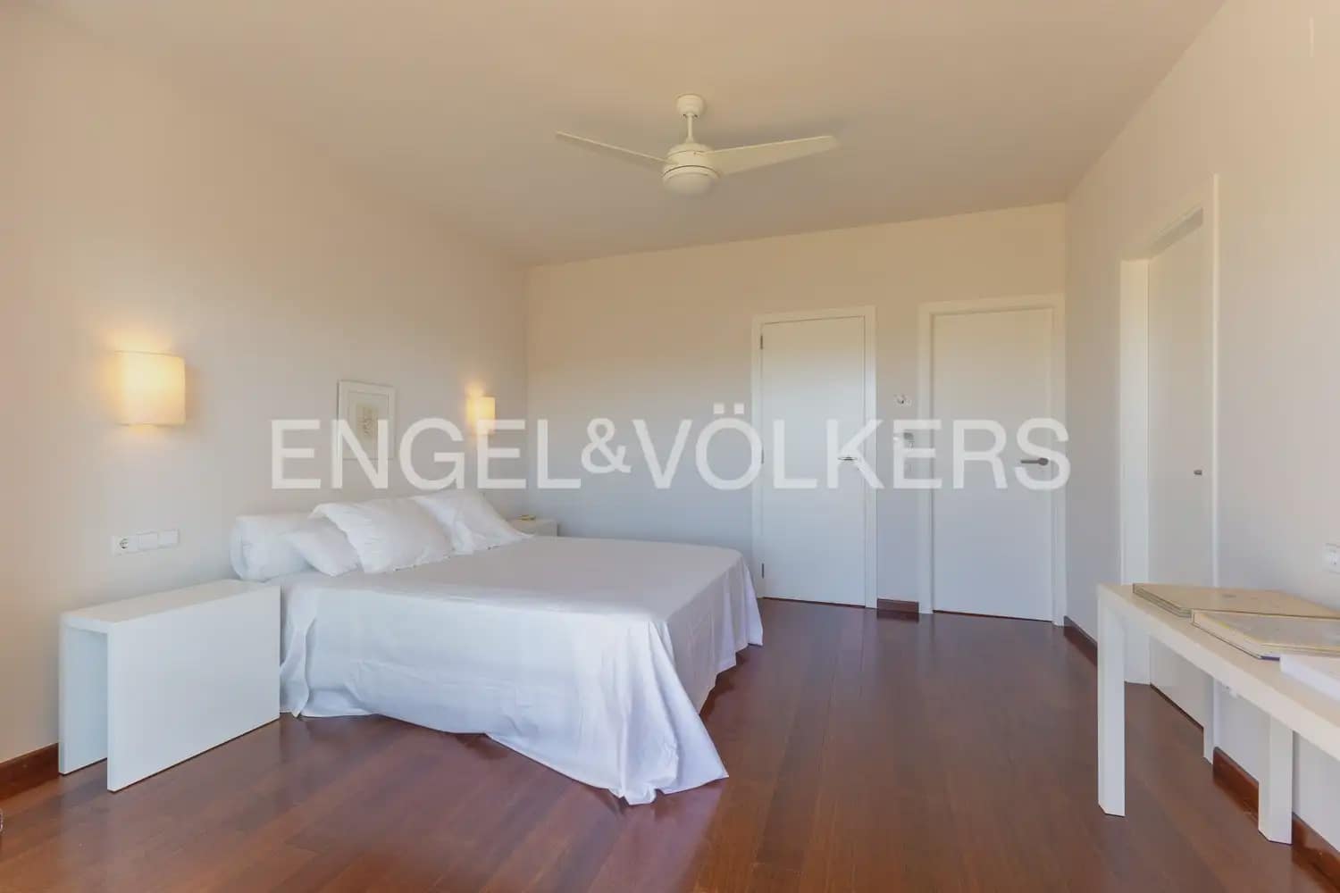 5 soverom Villa til salgs i Javea / Xabia med svømmebasseng garasje - € 2 000 000 (Ref: 9944822)