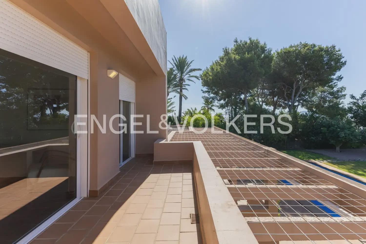 5 soverom Villa til salgs i Javea / Xabia med svømmebasseng garasje - € 2 000 000 (Ref: 9944822)