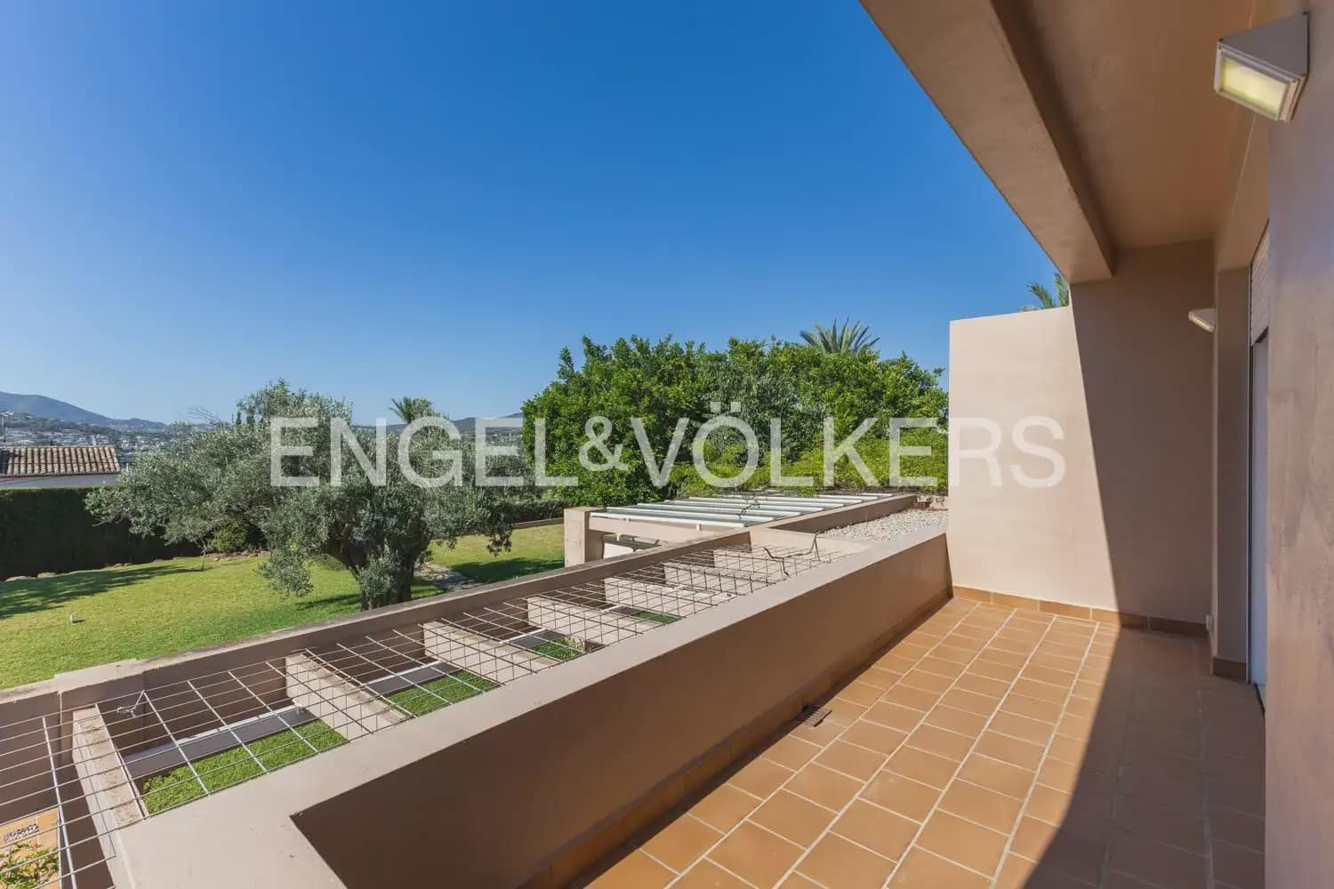 5 soverom Villa til salgs i Javea / Xabia med svømmebasseng garasje - € 2 000 000 (Ref: 9944822)