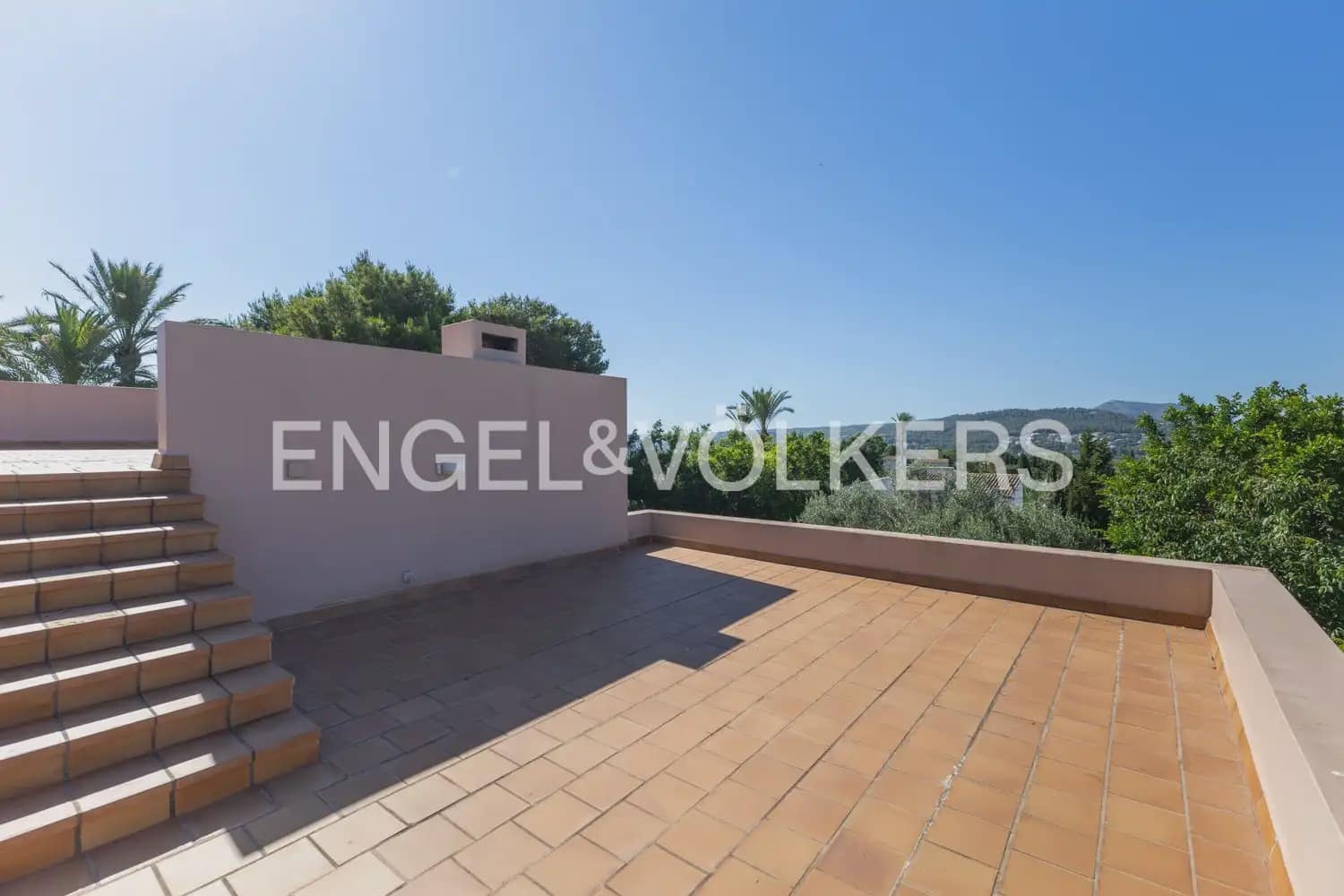 5 soverom Villa til salgs i Javea / Xabia med svømmebasseng garasje - € 2 000 000 (Ref: 9944822)