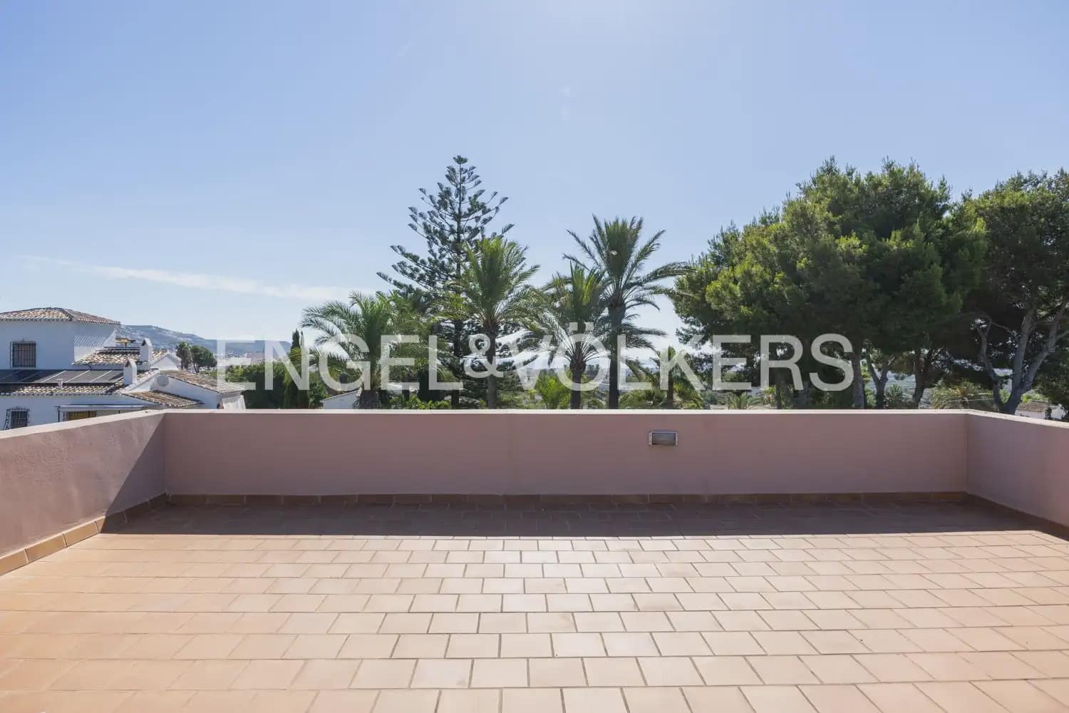 5 soverom Villa til salgs i Javea / Xabia med svømmebasseng garasje - € 2 000 000 (Ref: 9944822)