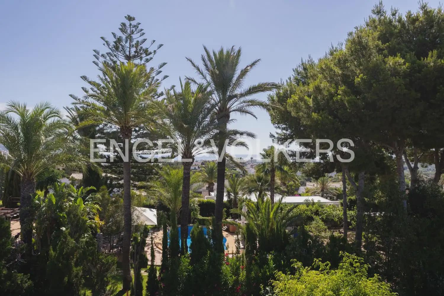 5 soverom Villa til salgs i Javea / Xabia med svømmebasseng garasje - € 2 000 000 (Ref: 9944822)