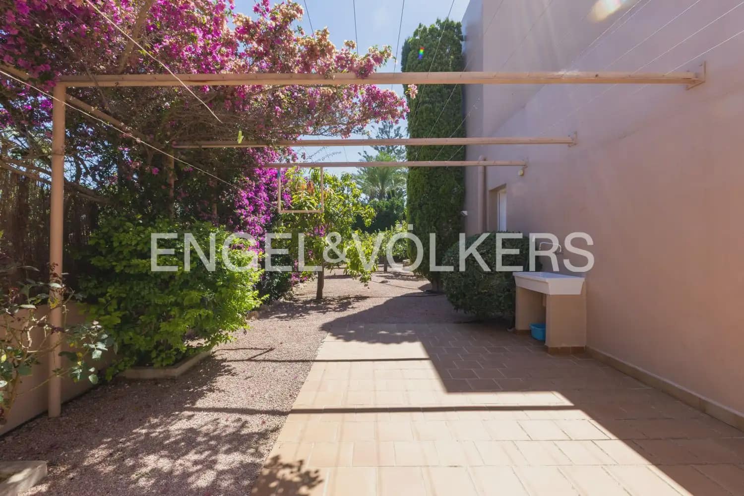 5 soverom Villa til salgs i Javea / Xabia med svømmebasseng garasje - € 2 000 000 (Ref: 9944822)