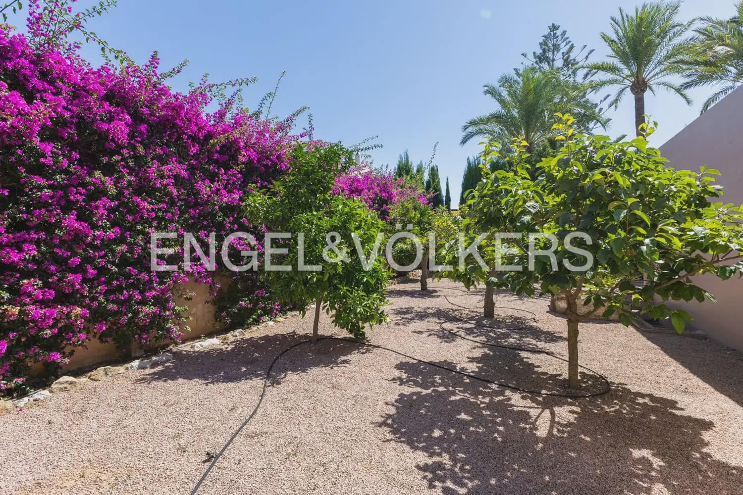 5 soverom Villa til salgs i Javea / Xabia med svømmebasseng garasje - € 2 000 000 (Ref: 9944822)