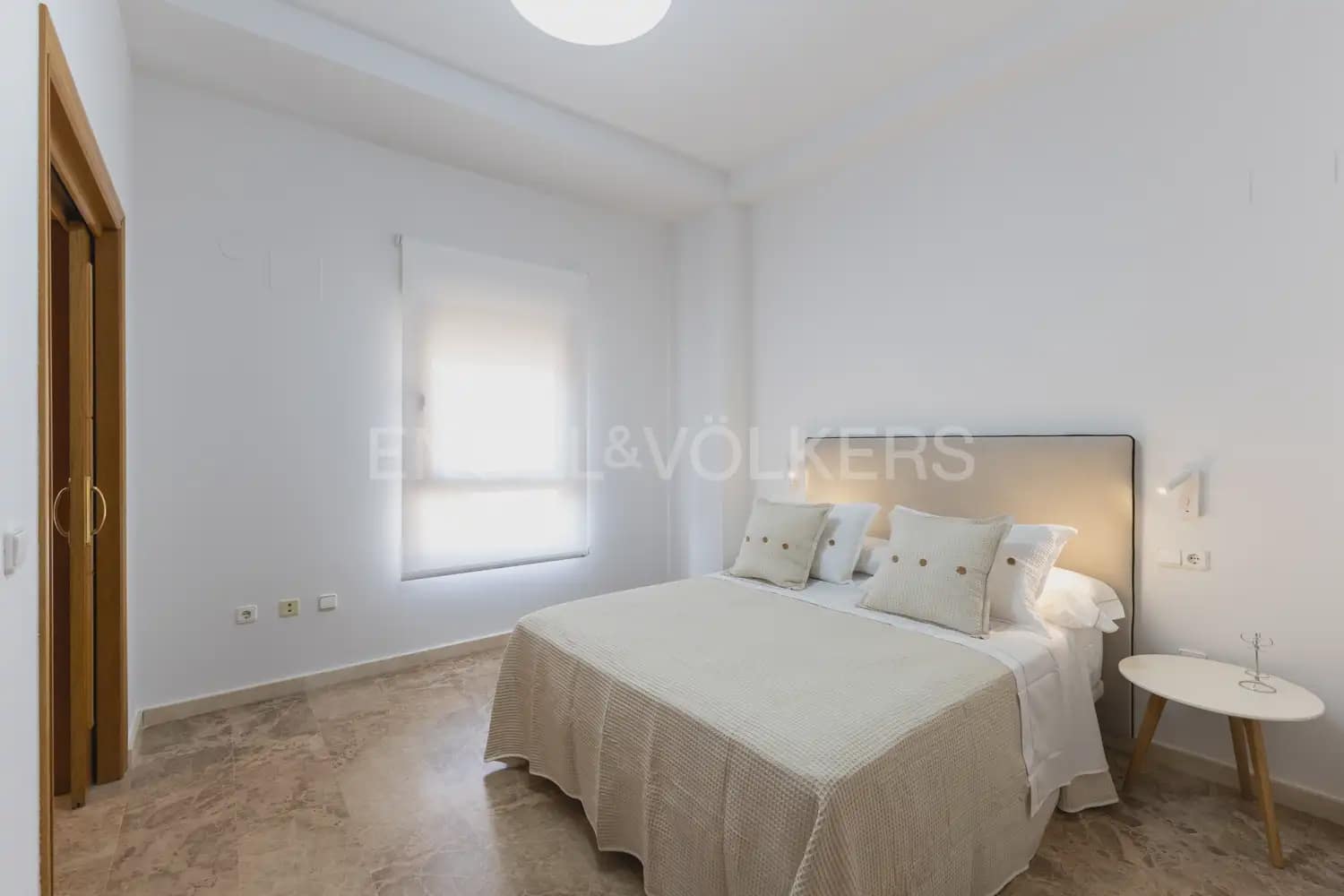 3 bedroom Flat for rent in Alzira with garage - € 1,300 (Ref: 9944900)