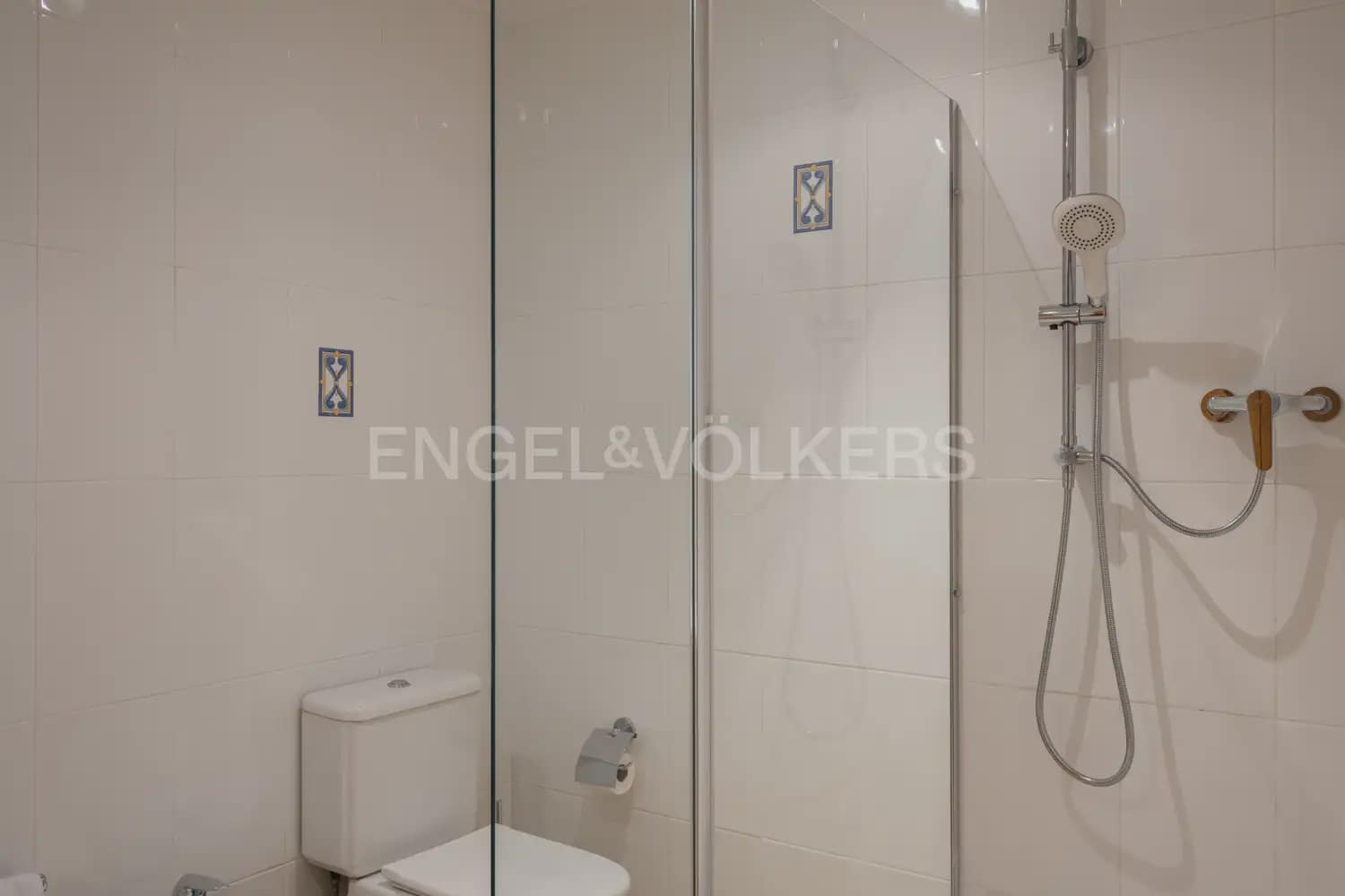 3 bedroom Flat for rent in Alzira with garage - € 1,300 (Ref: 9944900)