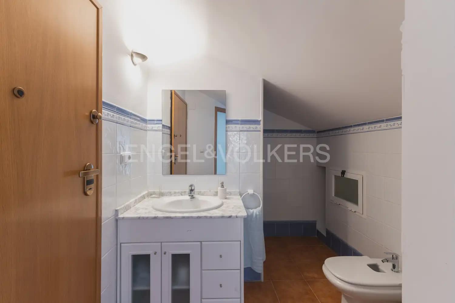 3 bedroom Flat for rent in Alzira with garage - € 1,300 (Ref: 9944900)