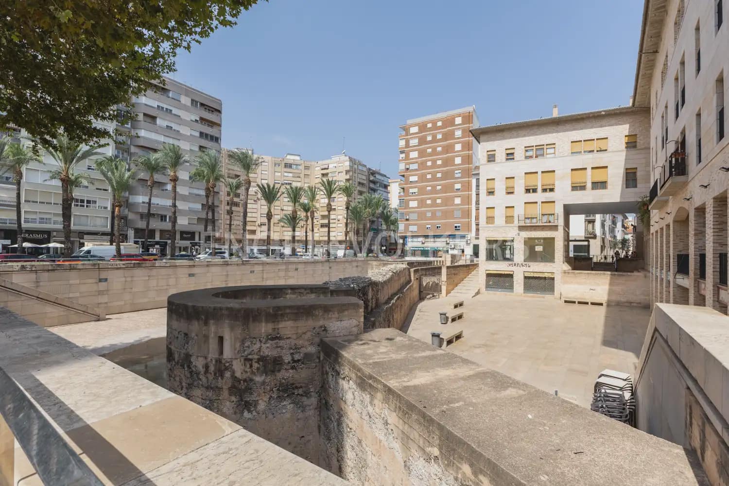 3 bedroom Flat for rent in Alzira with garage - € 1,300 (Ref: 9944900)