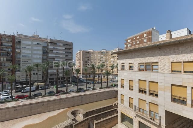 3 quarto Apartamento para arrendar em Alzira com garagem - 1 300 € (Ref: 9944900)