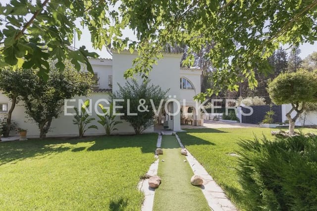 5 soveværelse Villa til salg i Náquera med swimmingpool garage - € 668.000 (Ref: 9944903)