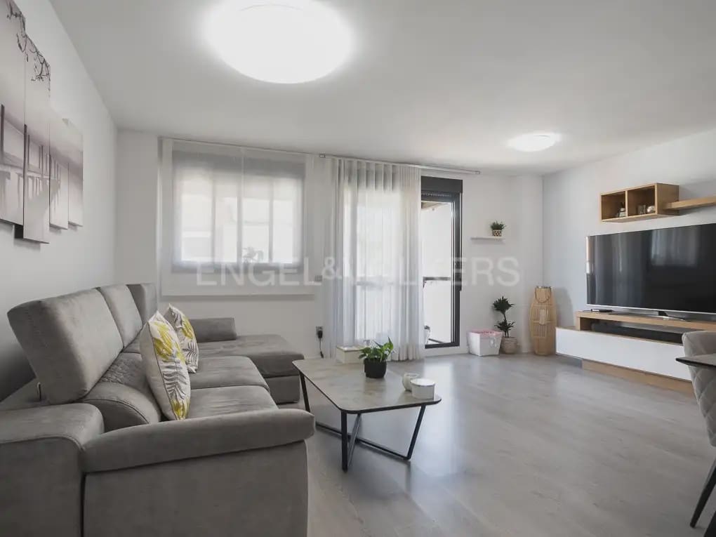 3 makuuhuone Huoneisto vuokrattavana paikassa Burjassot mukana 
autotalli - 1 500 € (Ref: 9944905)