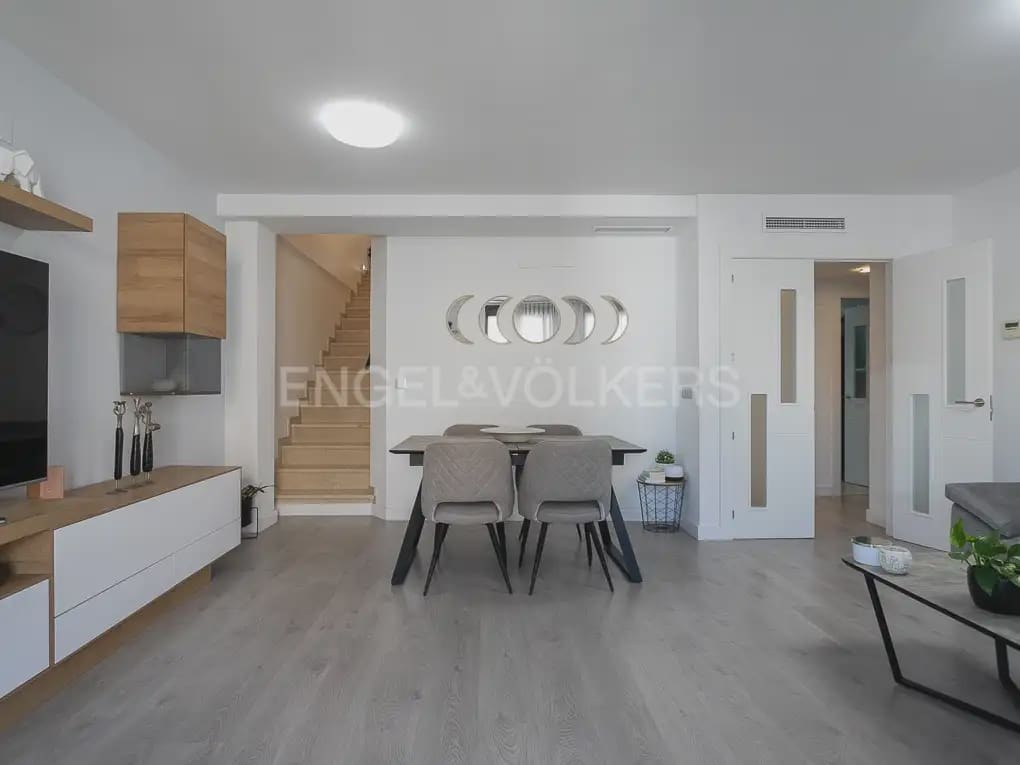 3 makuuhuone Huoneisto vuokrattavana paikassa Burjassot mukana 
autotalli - 1 500 € (Ref: 9944905)