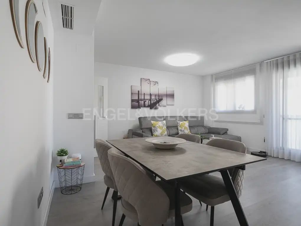 3 makuuhuone Huoneisto vuokrattavana paikassa Burjassot mukana 
autotalli - 1 500 € (Ref: 9944905)