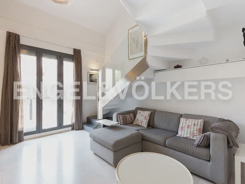1 soverom Leilighet til leie i Valencia by - € 1 700 (Ref: 9944950)