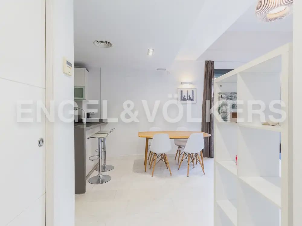 1 soverom Leilighet til leie i Valencia by - € 1 700 (Ref: 9944950)