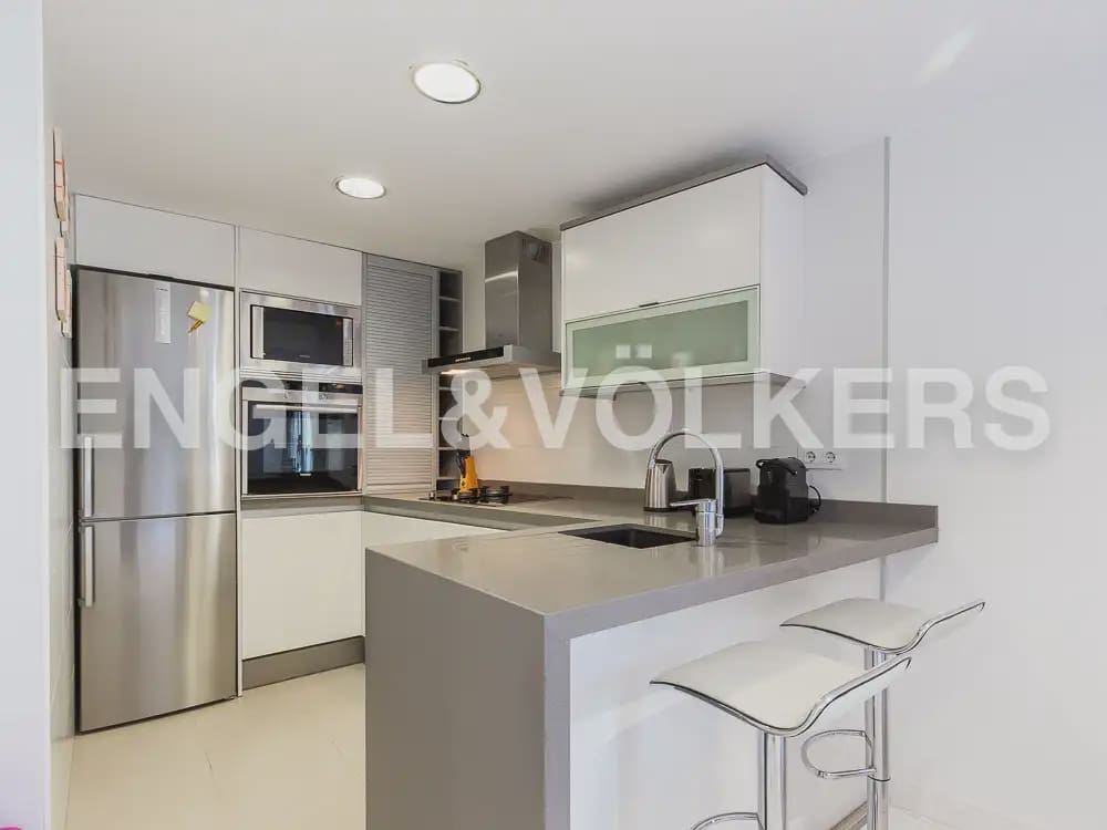 1 soverom Leilighet til leie i Valencia by - € 1 700 (Ref: 9944950)