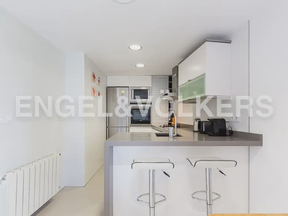 1 soverom Leilighet til leie i Valencia by - € 1 700 (Ref: 9944950)