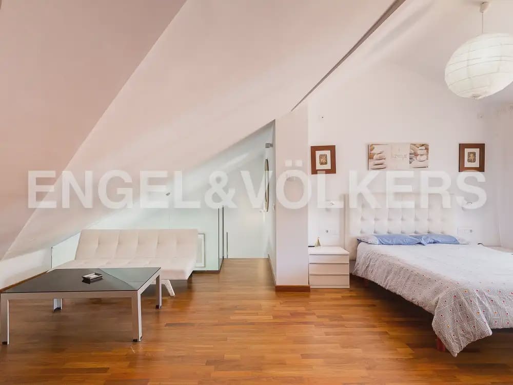 1 soverom Leilighet til leie i Valencia by - € 1 700 (Ref: 9944950)