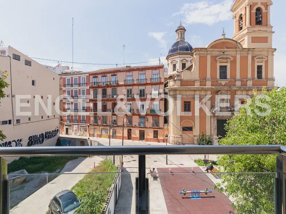 1 soverom Leilighet til leie i Valencia by - € 1 700 (Ref: 9944950)