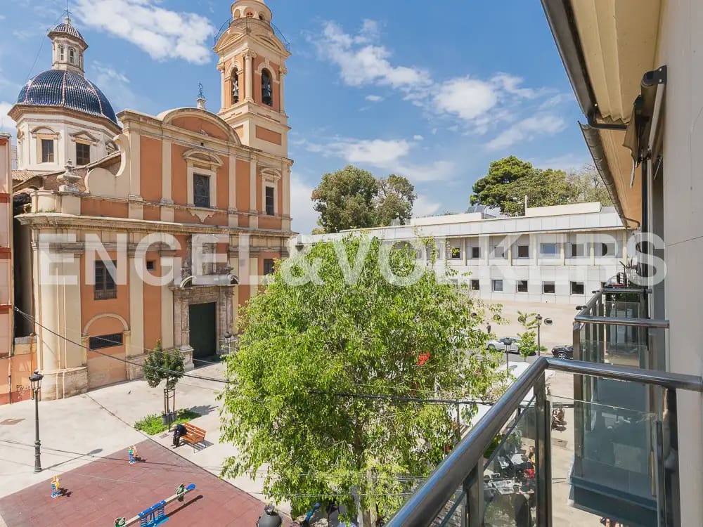 1 soverom Leilighet til leie i Valencia by - € 1 700 (Ref: 9944950)