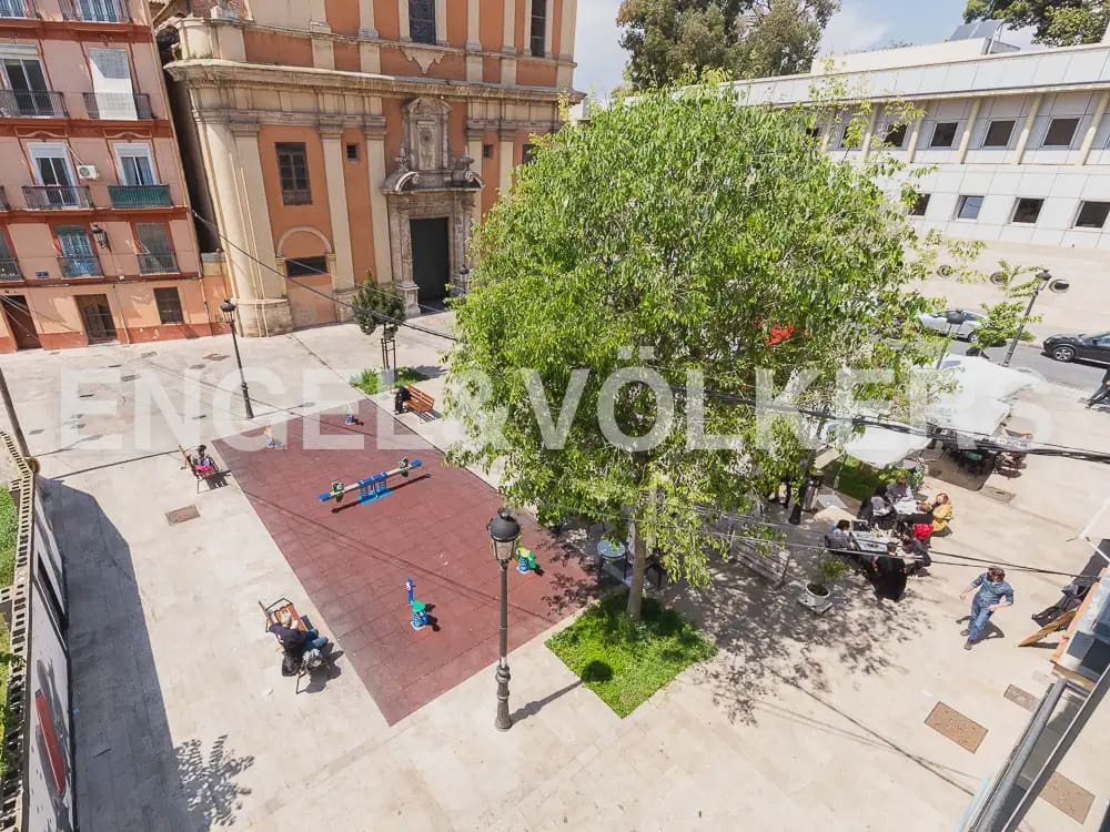 1 soverom Leilighet til leie i Valencia by - € 1 700 (Ref: 9944950)