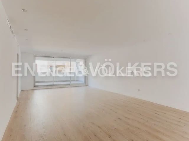 4 slaapkamer Flat te koop in Centro, Castelló de la Plana met garage - € 297.000 (Ref: 9946125)