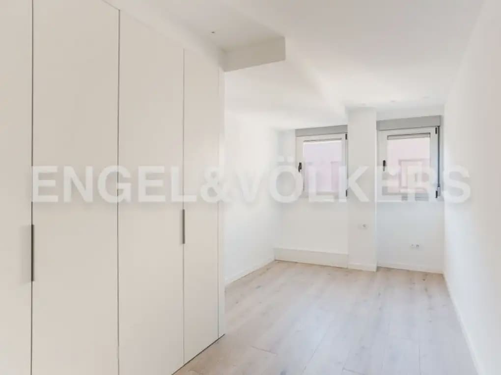 4 bedroom Flat for sale in Castello de la Plana with garage - € 297,000 (Ref: 9946125)