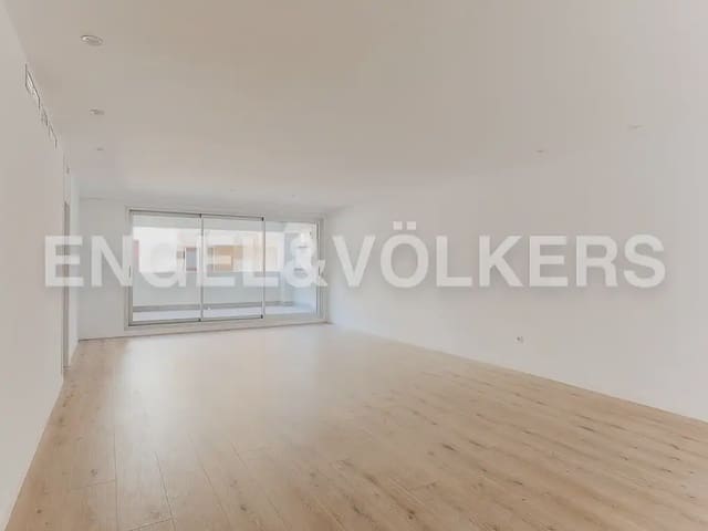 Piso de 4 habitaciones en Centro, Castelló de la Plana en venta con garaje - 297.000 € (Ref: 9946125)