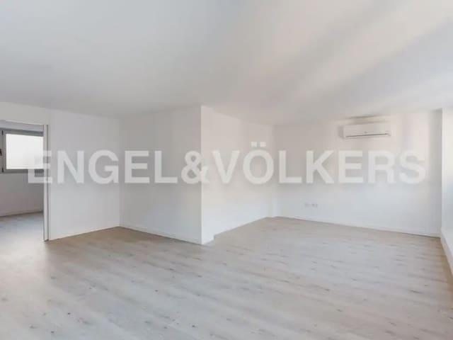Piso de 4 habitaciones en Centro, Castelló de la Plana en venta con garaje - 297.000 € (Ref: 9946125)