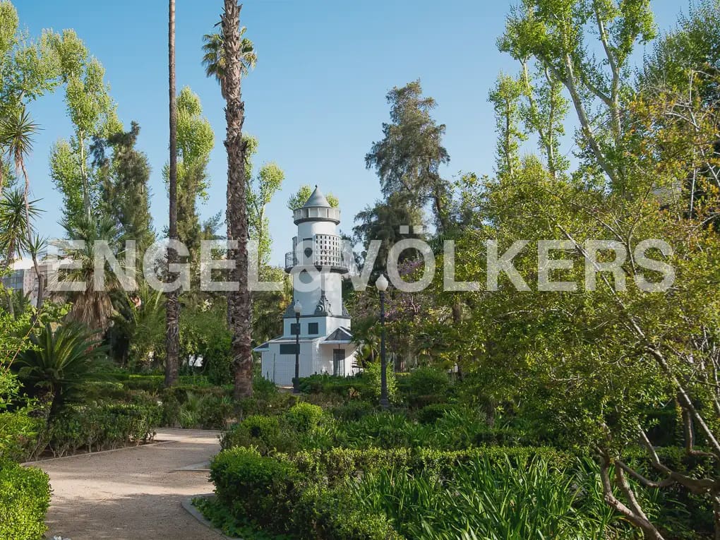 4 bedroom Flat for sale in Castello de la Plana with garage - € 297,000 (Ref: 9946125)