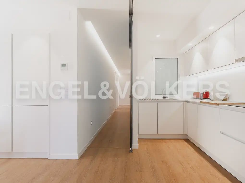 2 soveværelse Lejlighed til leje i Valencia by - € 2.300 (Ref: 9946126)