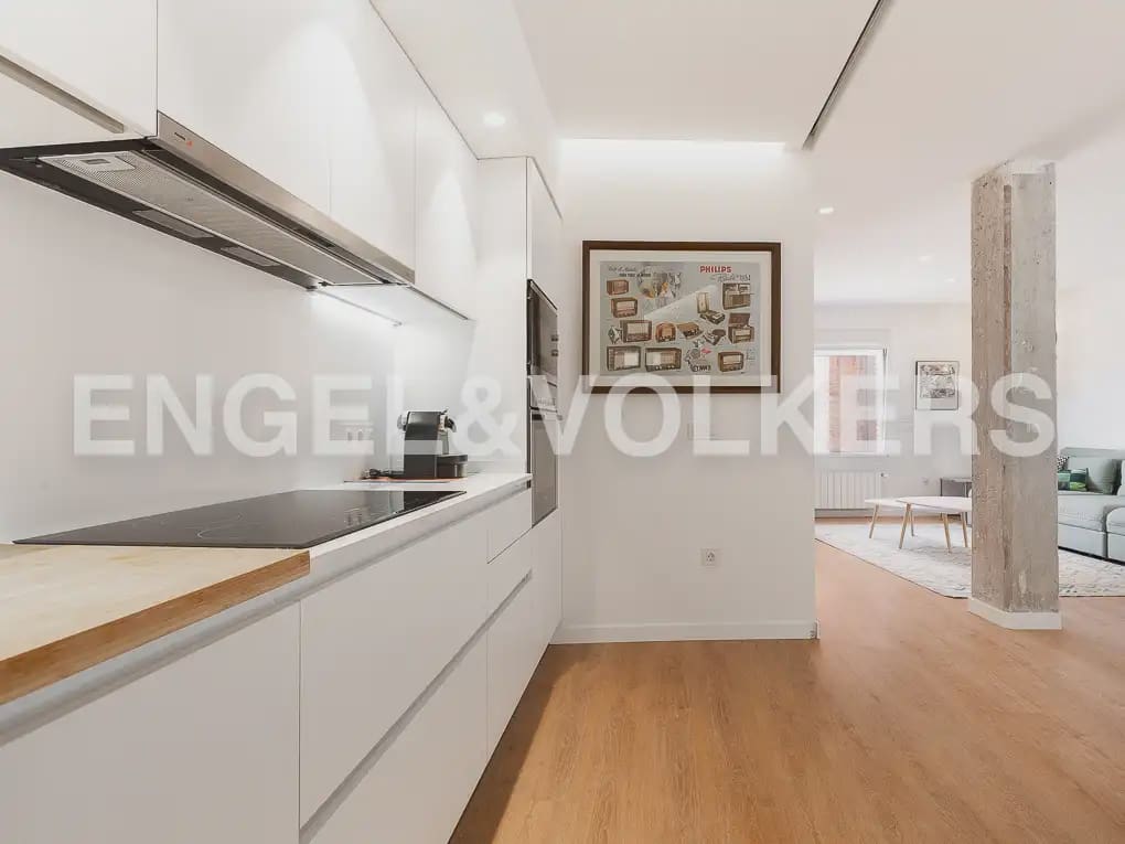 2 soveværelse Lejlighed til leje i Valencia by - € 2.300 (Ref: 9946126)
