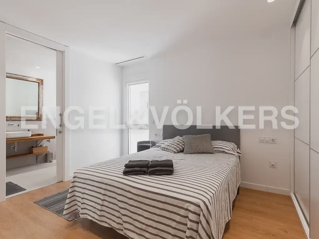 2 soveværelse Lejlighed til leje i Valencia by - € 2.300 (Ref: 9946126)