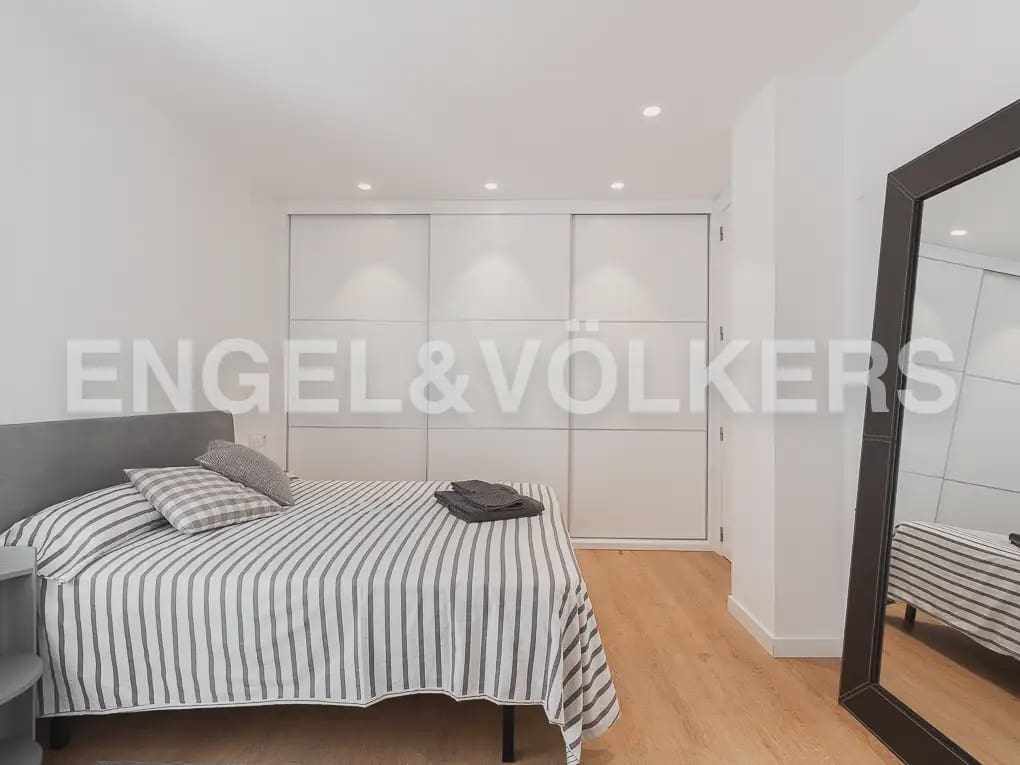 2 soveværelse Lejlighed til leje i Valencia by - € 2.300 (Ref: 9946126)