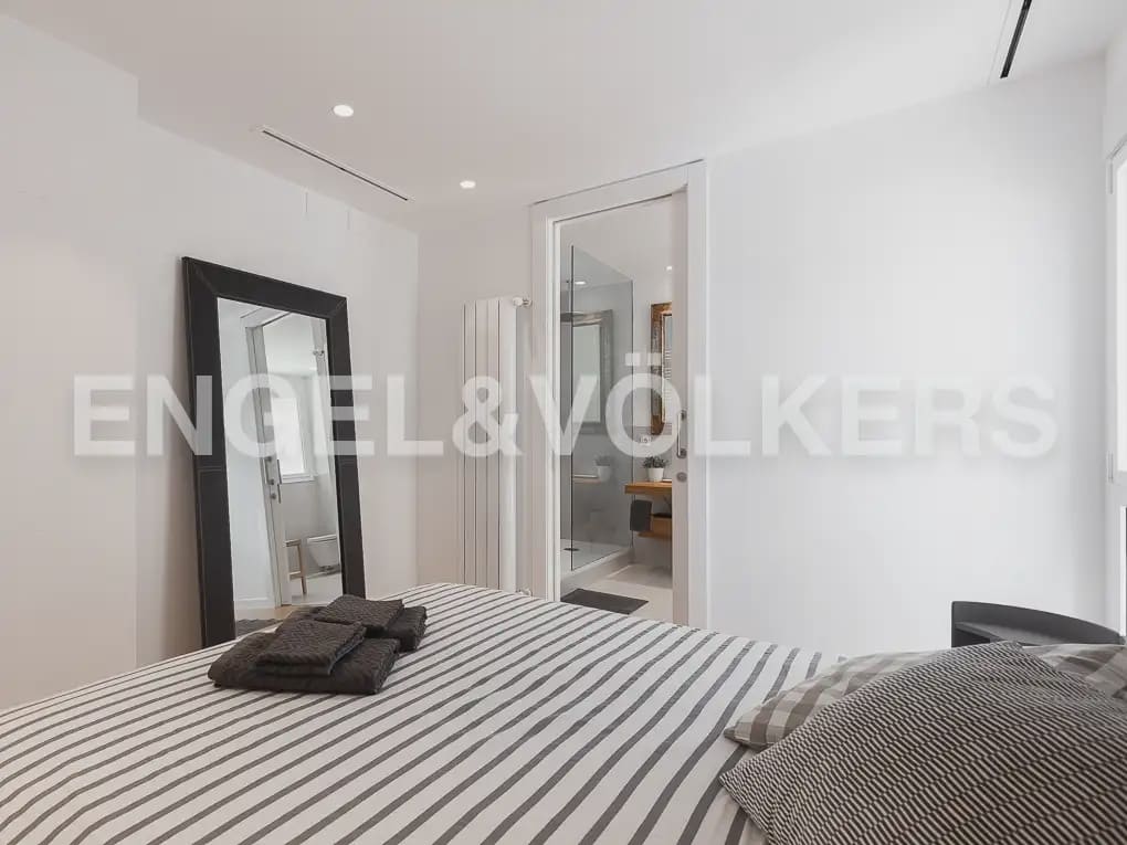 2 soveværelse Lejlighed til leje i Valencia by - € 2.300 (Ref: 9946126)