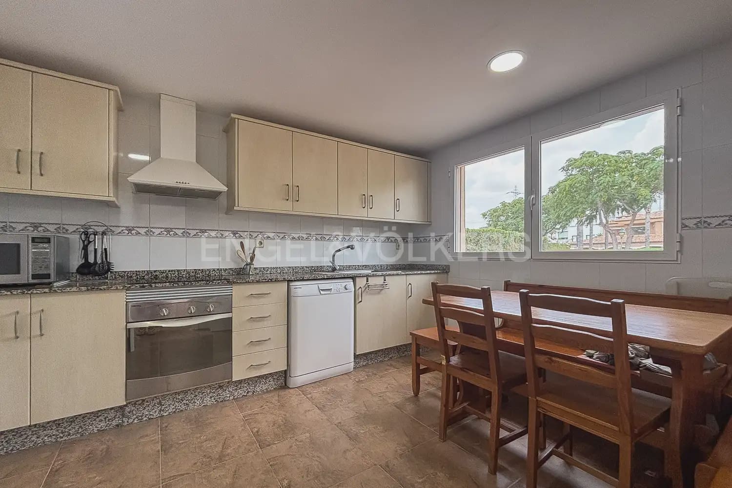 5 soverom Villa til leie i Betera med svømmebasseng garasje - € 2 800 (Ref: 9946128)
