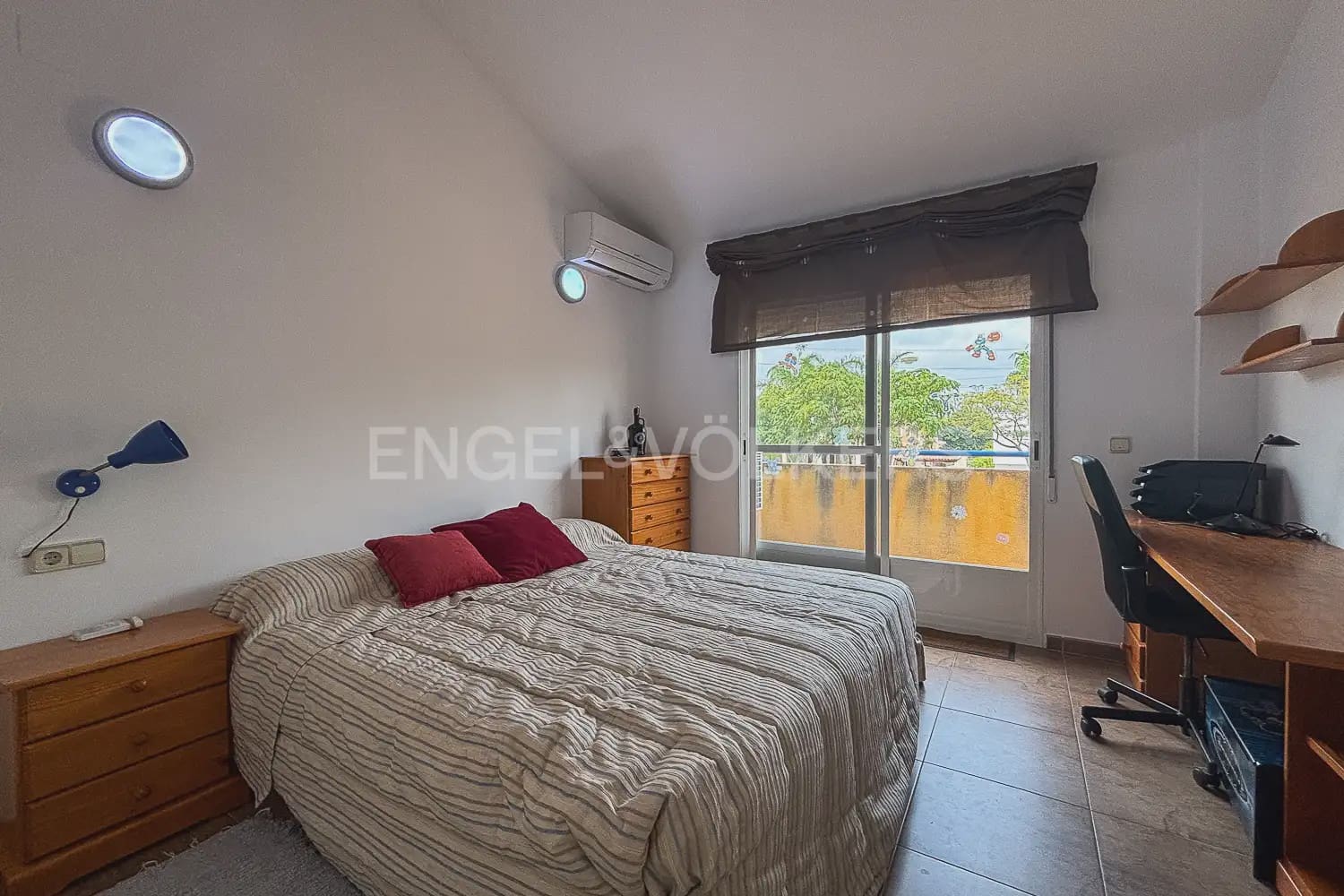 5 soverom Villa til leie i Betera med svømmebasseng garasje - € 2 800 (Ref: 9946128)