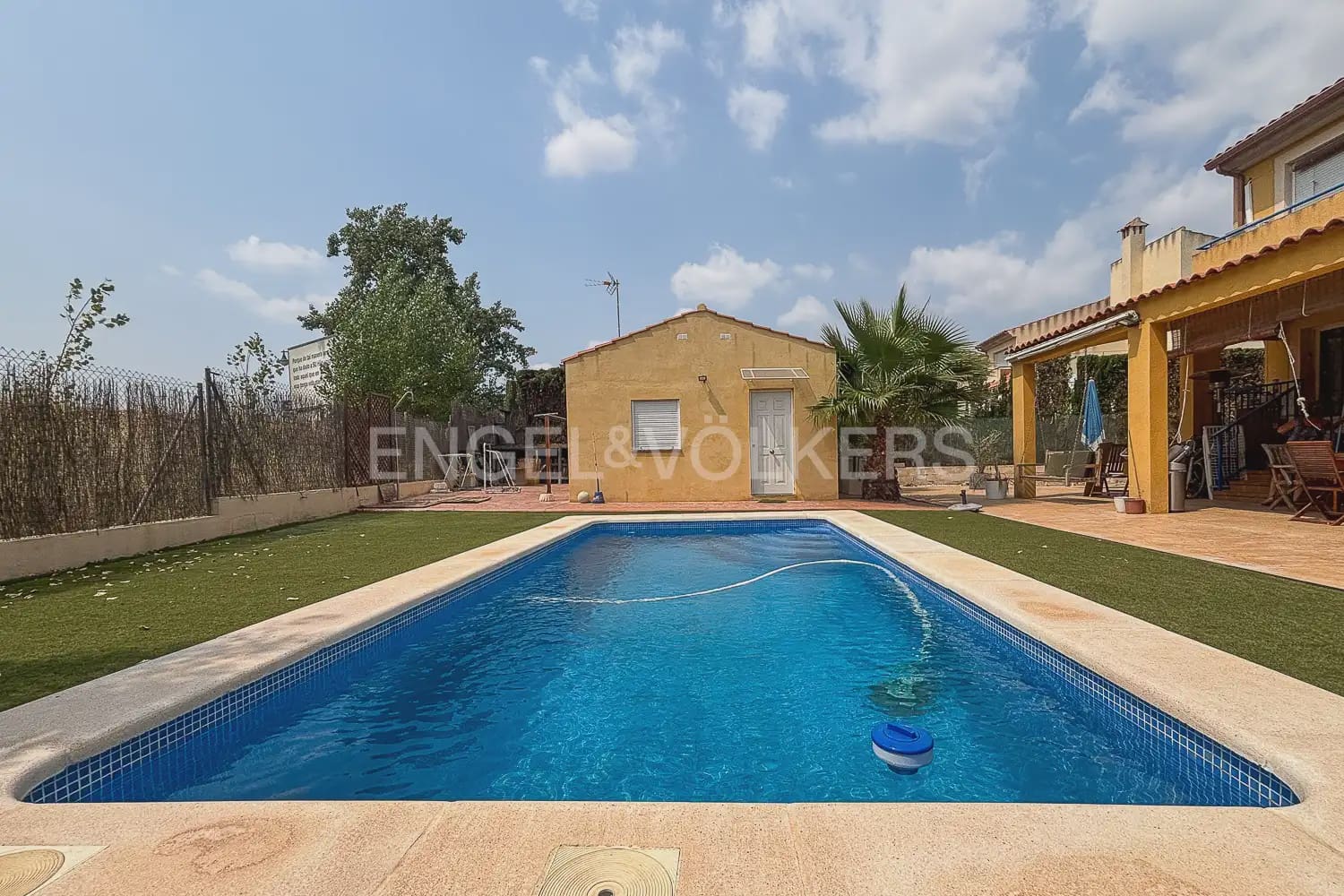 5 soverom Villa til leie i Betera med svømmebasseng garasje - € 2 800 (Ref: 9946128)