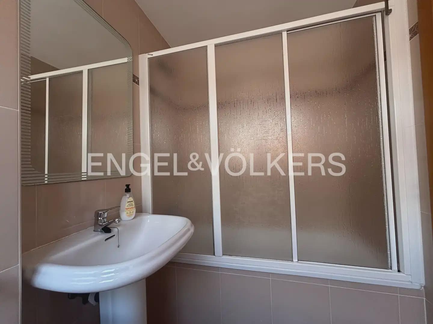 2 bedroom Flat for rent in Sagunto / Sagunt with garage - € 1,150 (Ref: 9946543)
