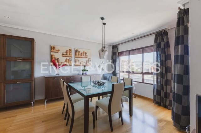 Appartement de 3 chambres à louer à Norte, Castelló de la Plana avec garage - 1 300 € (Ref: 9946544)