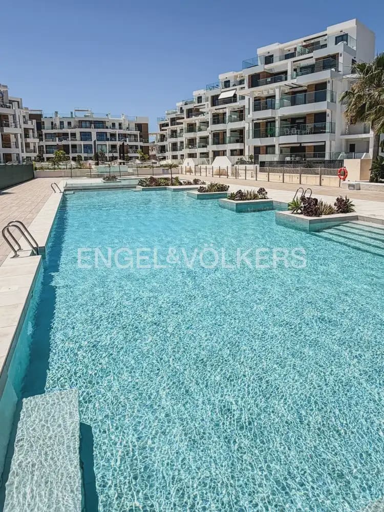 3 sypialnia Mieszkanie do wynajęcia w Denia z basenem garażem - 1 800 € (Ref: 9946545)