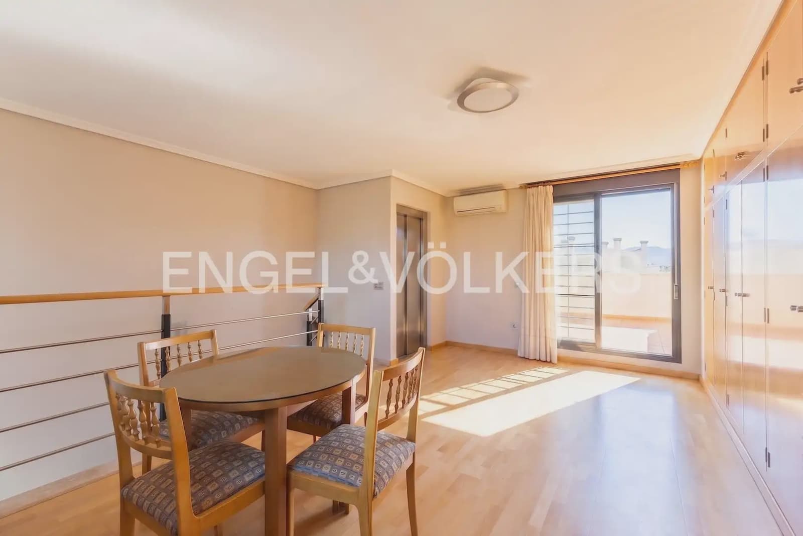 4 sovrum Radhus till salu i Castello de la Plana med pool garage - 450 000 € (Ref: 9946547)