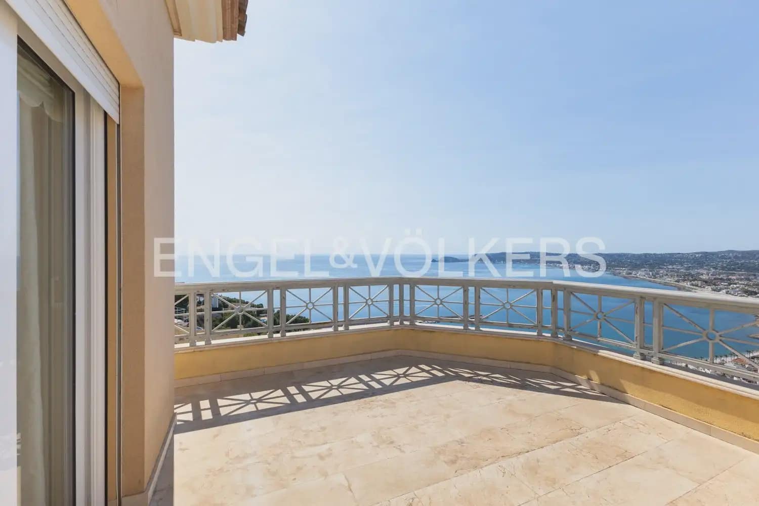 5 soverom Villa til salgs i Javea / Xabia med svømmebasseng garasje - € 3 950 000 (Ref: 9946548)